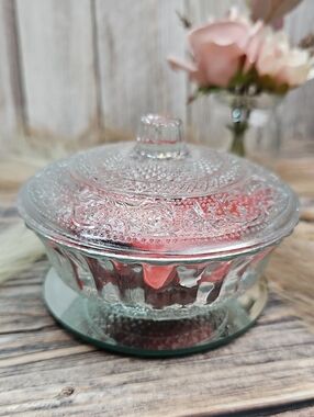 VINTAGE KIG MALAYSIA PRESSED SANDWICH GLASS COVERED CANDY DISH